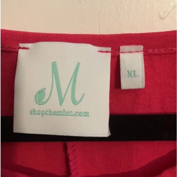 Nice pink blouse - Picture 2 of 5